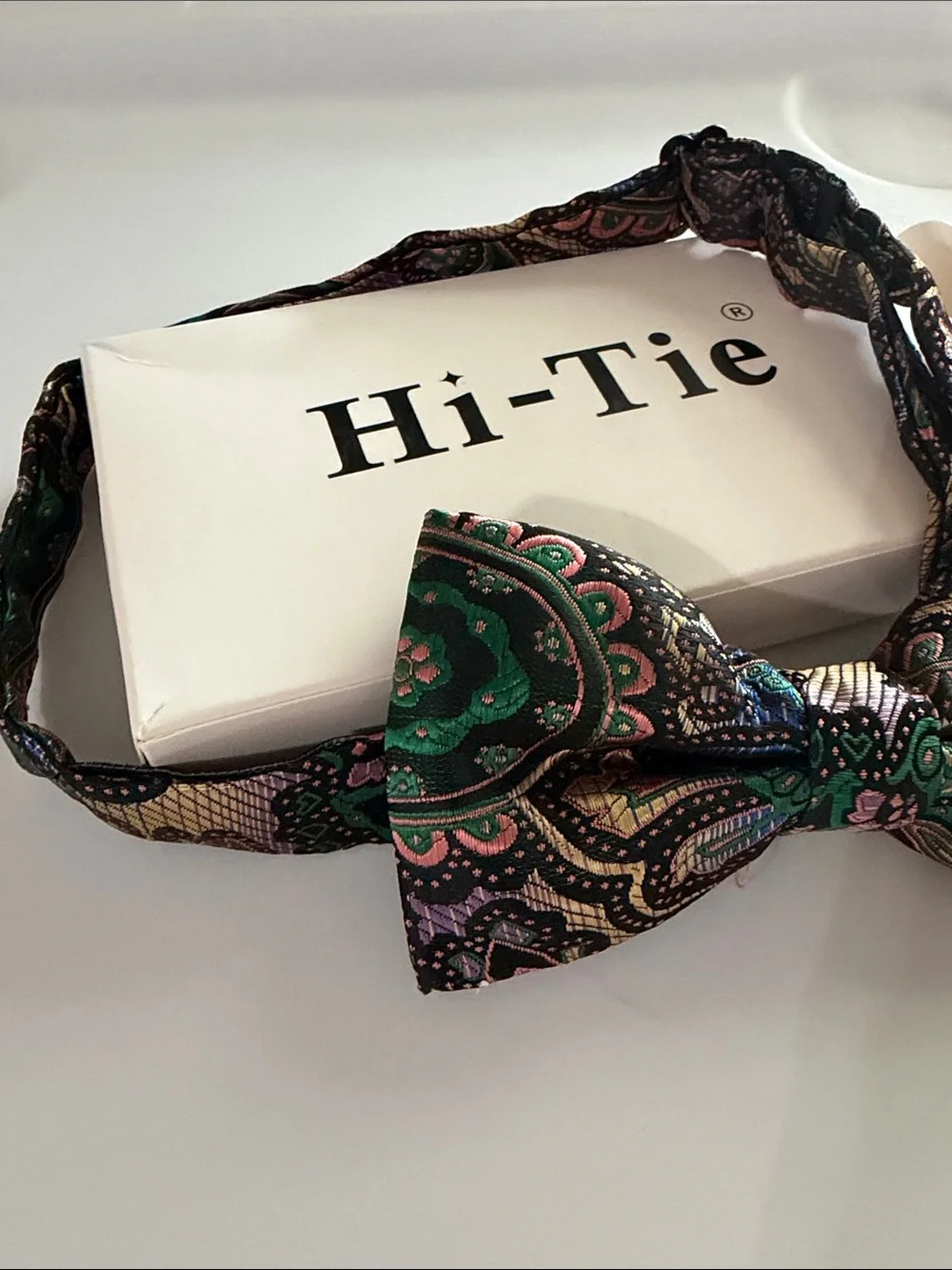 Hi-tie stylish versatile